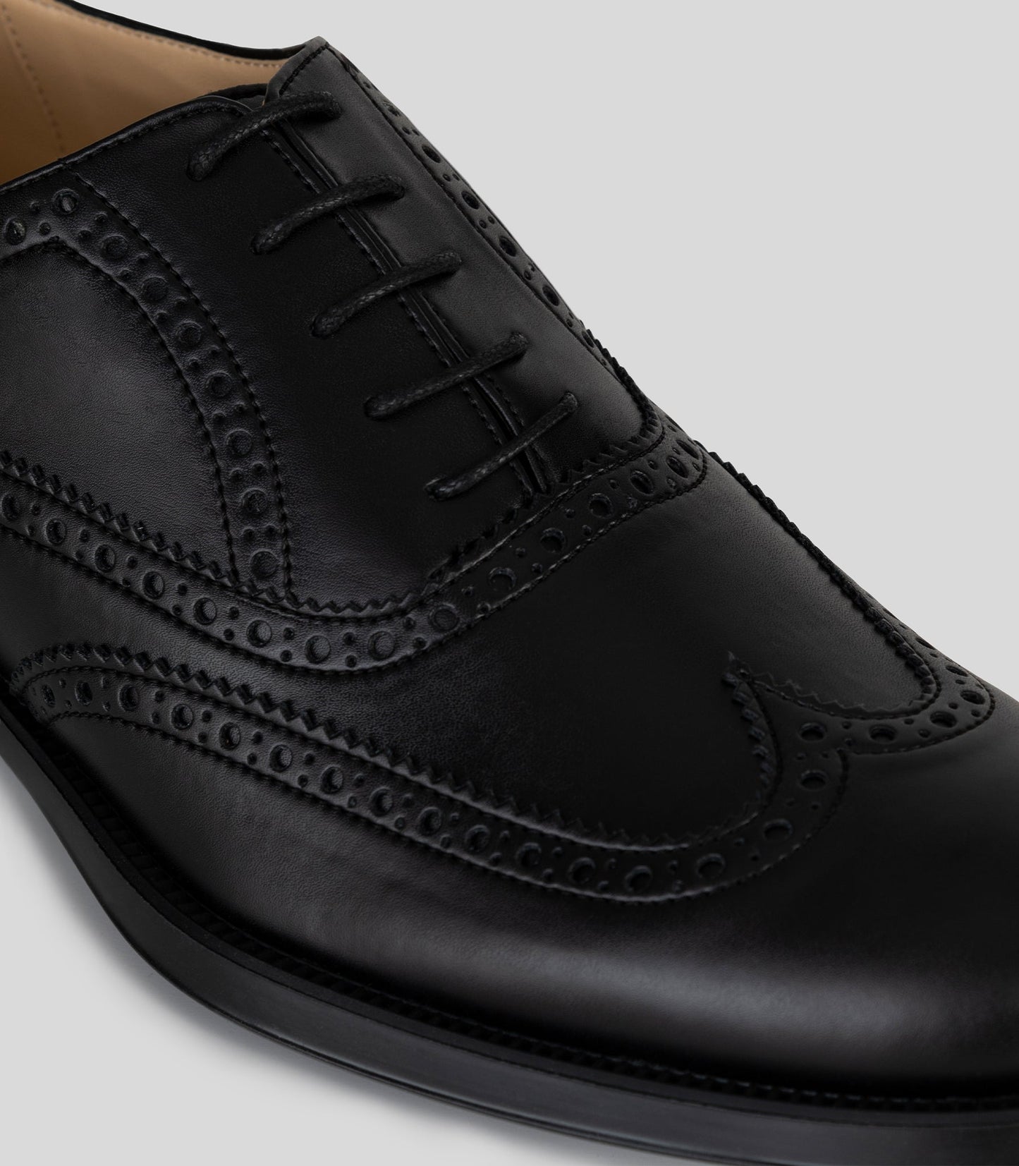 Black vegan Oxford Brogue by Solari Milano, Blake Construction detail